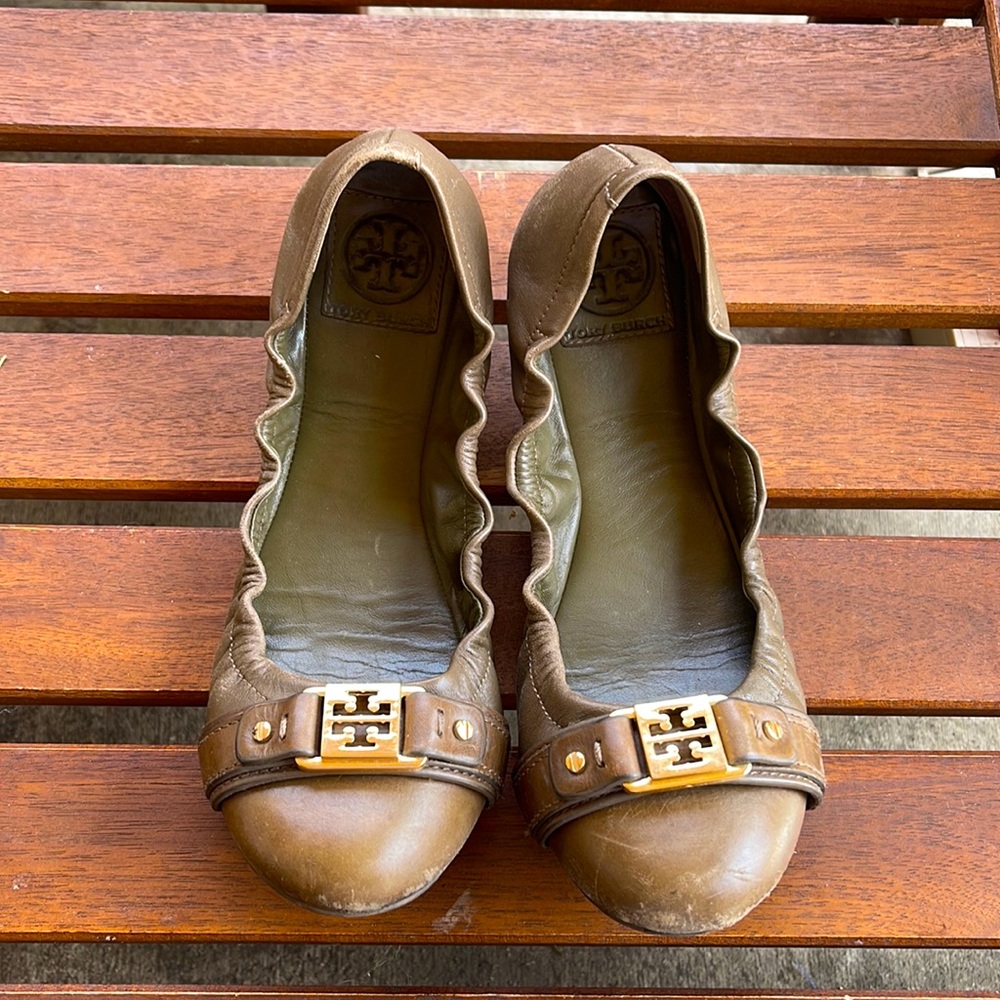 Tory Burch flats. Used, still in good condition